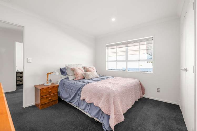 42 Gilbass Avenue Hamilton Lake_15