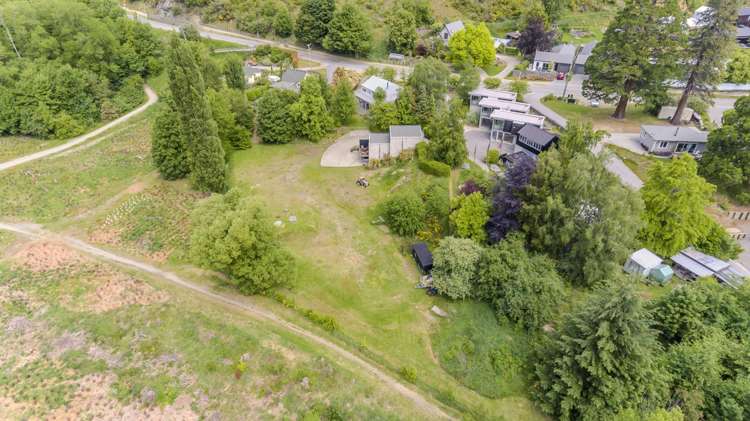 Manse Mews Sections Arrowtown_11