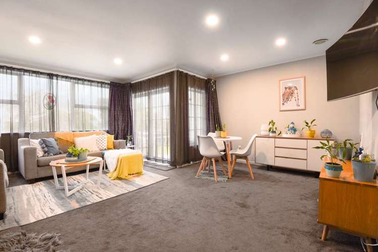 17 Glenfield Road Owhata_12