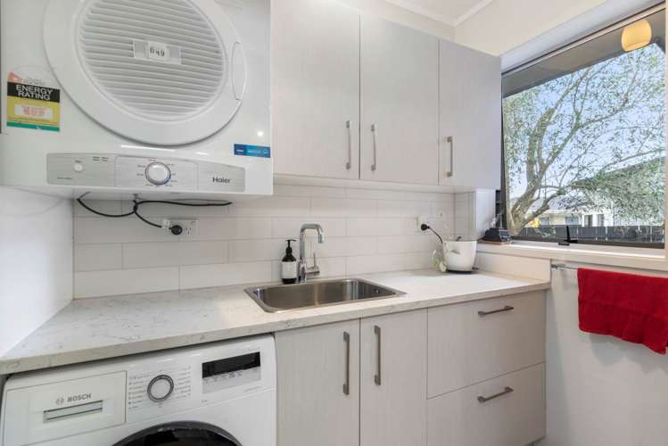 7 Lakeside Drive Pahurehure_22