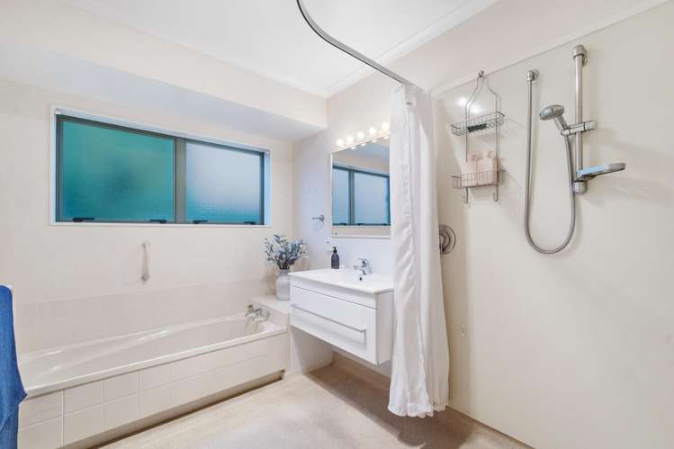 5b Cedar Crescent Matamata_12