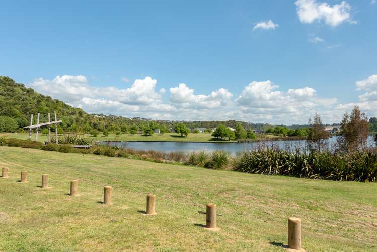 3 Fender Close Pyes Pa_19