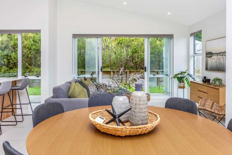 12 Flaxfield Lane Beachlands_8