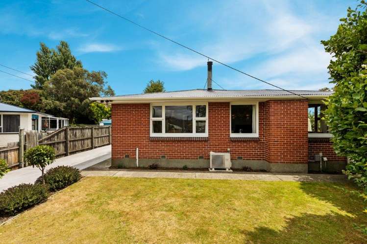 16 Adams Place Woolston_19