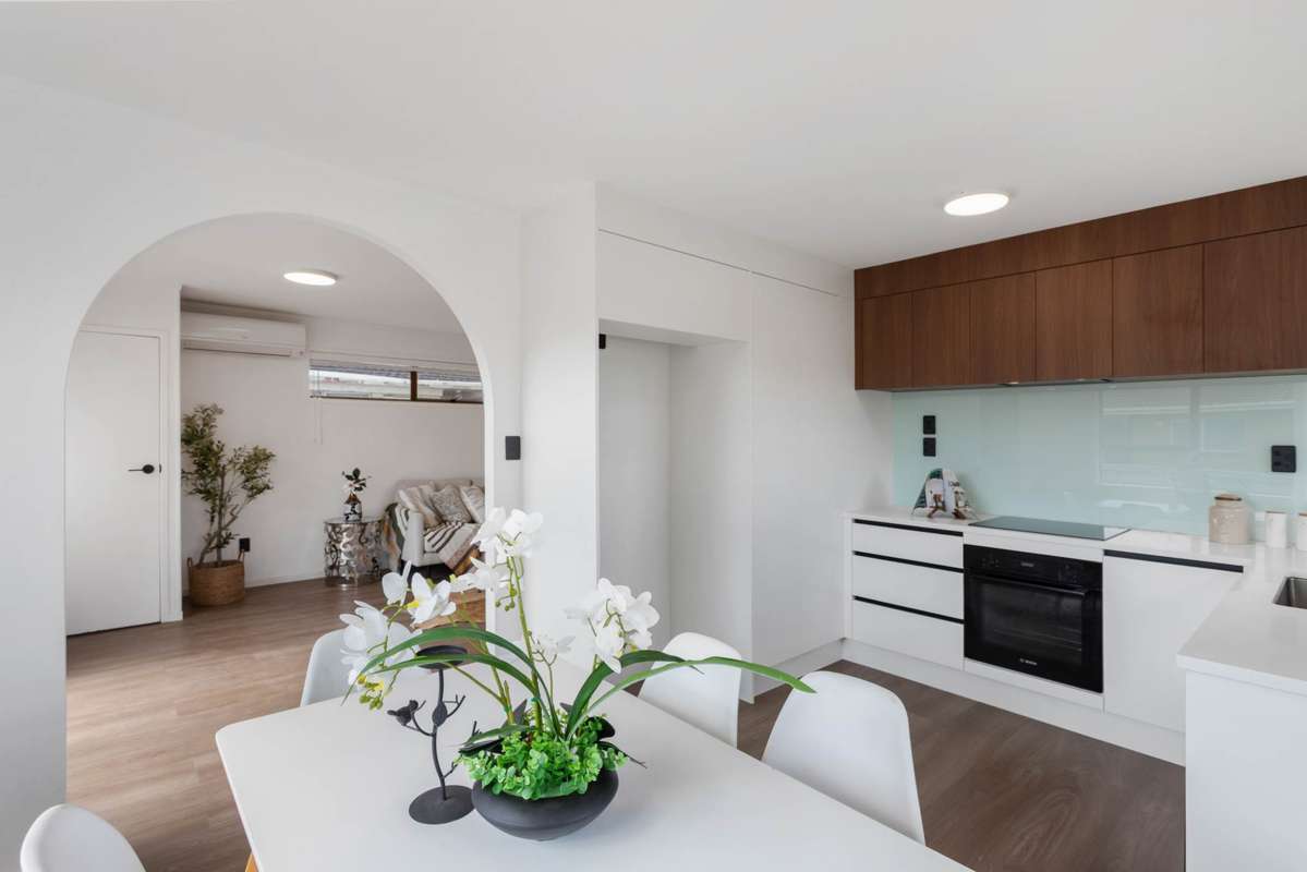 2/45 Blacklock Avenue_5