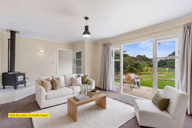 8 Kiwi Esplanade Mangere Bridge_2