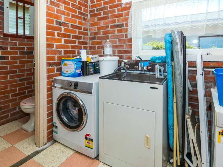 9 Marchwiel Street Marchwiel_13