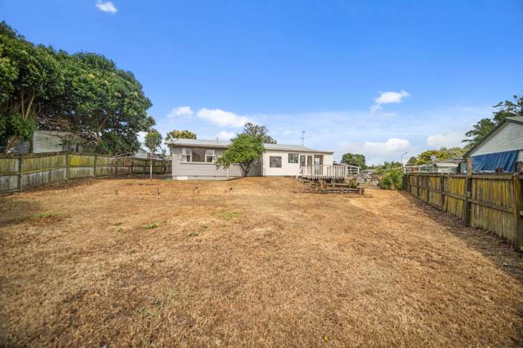 6 Selsey Lane Manurewa_1