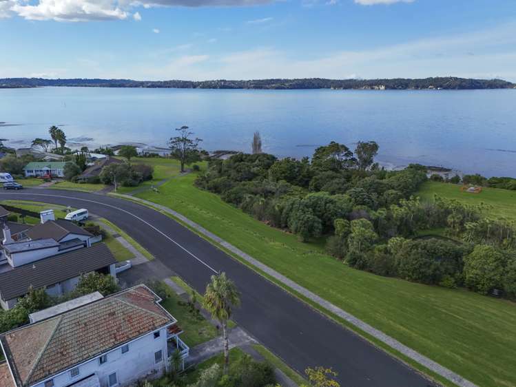 49 Spinnaker Drive Te Atatu Peninsula_18