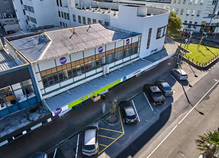 129-131 High Street Hutt Central_6