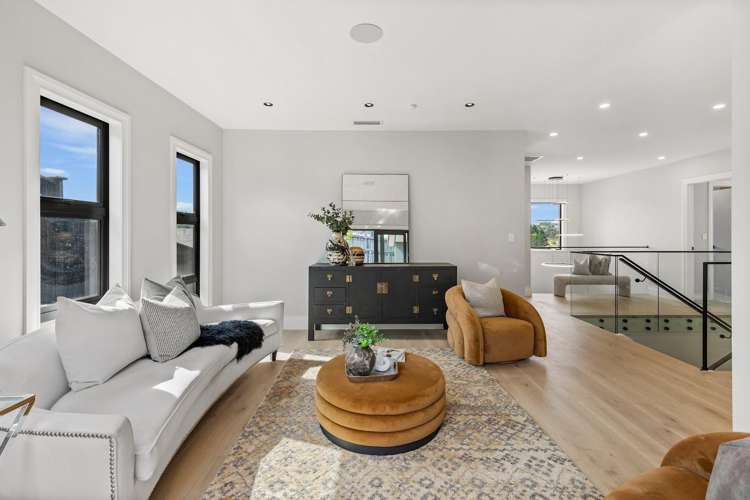 7 Halcyon Bay Lane Orewa_25