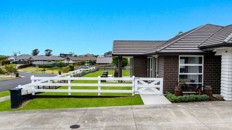 2 Pamela Christine Road Patumahoe_27