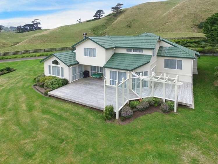 246 Takapu Road Takapu Valley_13