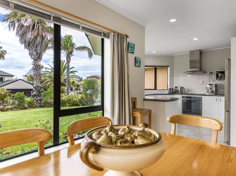1 Astor Place Orewa_8