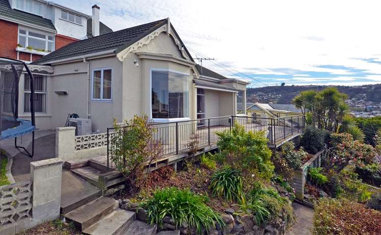 34 Easther Crescent Kew_11