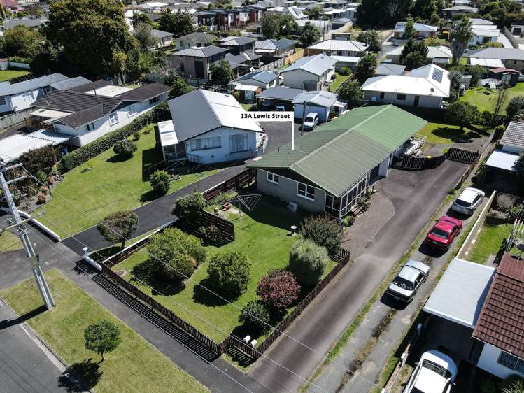 13a Lewis Street Glenview_17