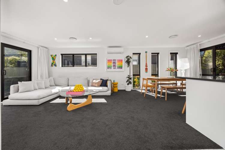 10 Pateke Drive Kenepuru_12