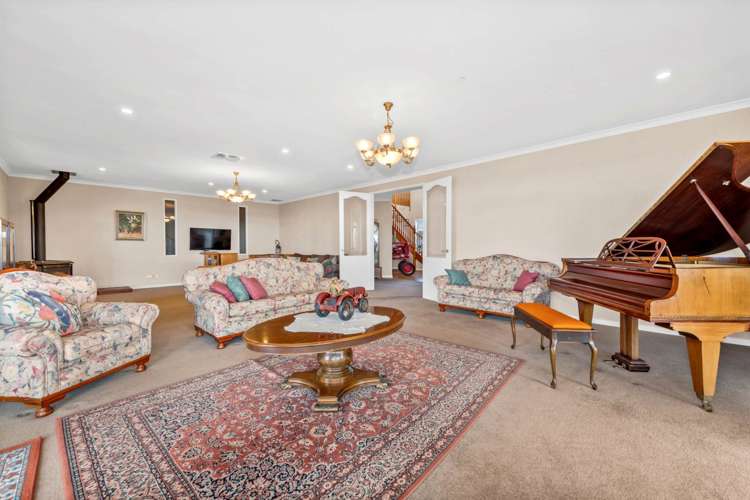 48 Porterfield Road Whitford_12