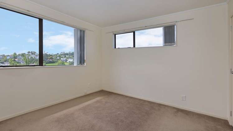216 Solar Road Glen Eden_14