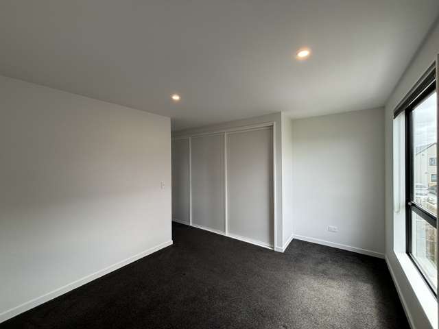 15/6 Skibbereen Drive Halswell_3