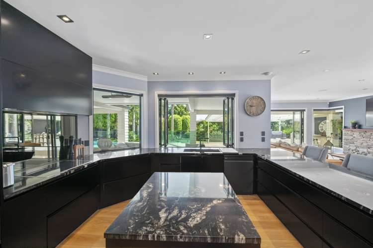 12a Wainoni Heights Greenhithe_16