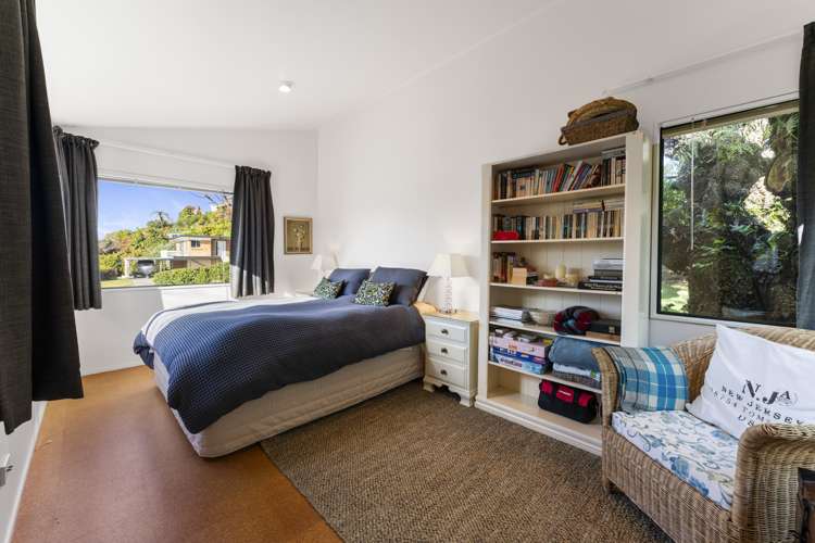 2 Earle Place Acacia Bay_6