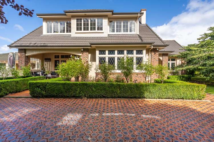 385 Queens Drive Windsor_37