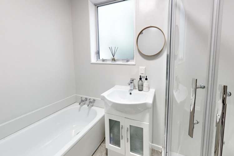 16a Govind Grove Ngaio_12