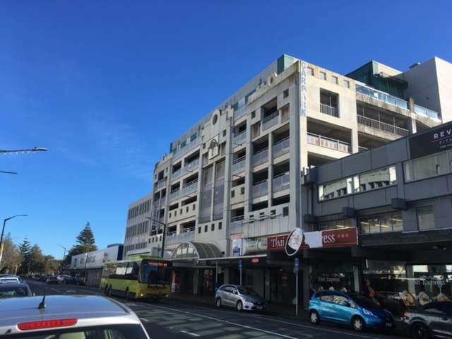 Shop 8, 55 Queens Drive Hutt Central_4