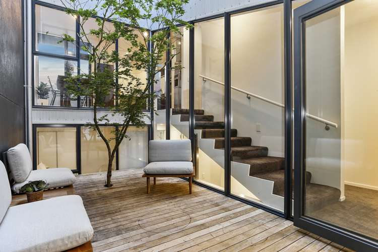 86 Fisher-Point Drive Auckland Central_4