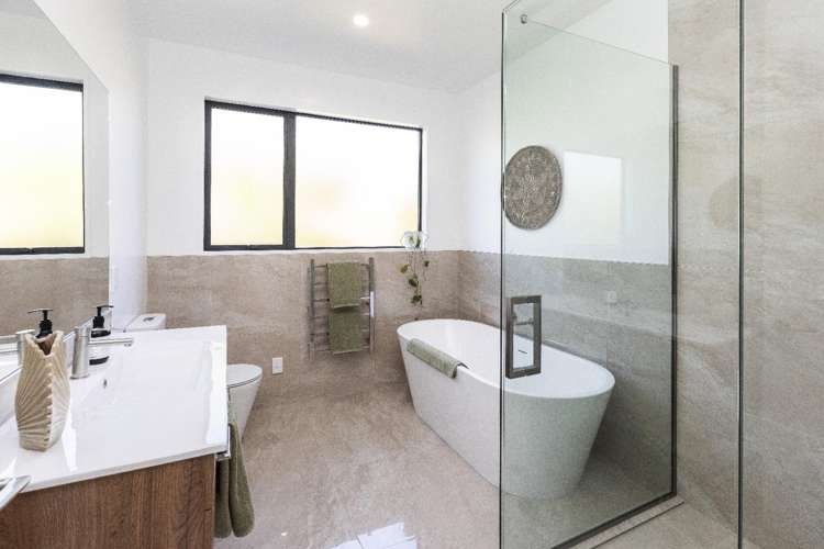 63 Moncks Spur Road Redcliffs_12
