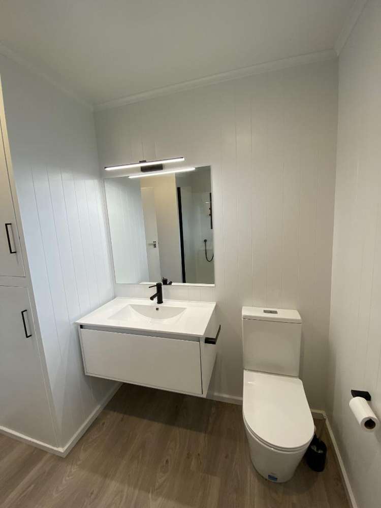 16 Wavell Crescent 10754_9