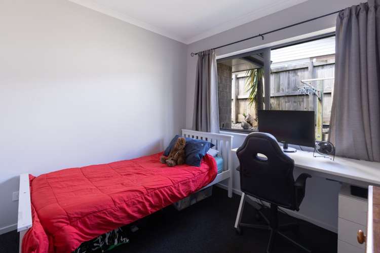 182 Ballintoy Park Drive Welcome Bay_15