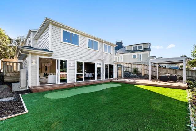 Stylish Living, Urban Setting - Brand New Home