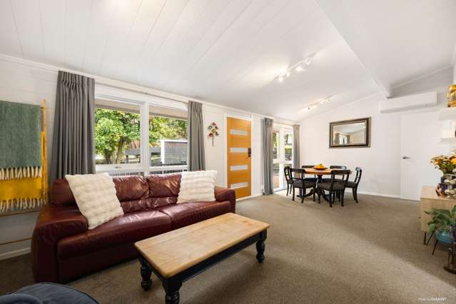 2/2 Claude Road Hill Park_3