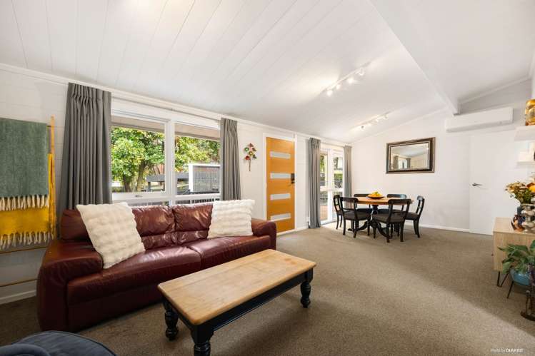 2/2 Claude Road Hill Park_2