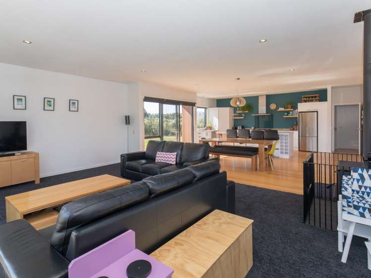 21 Hikuwai Drive Albert Town_7