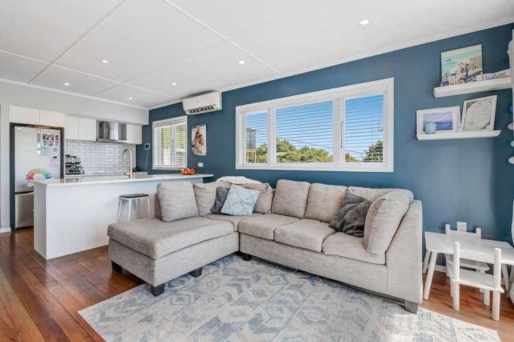 6 Kauri Road Stanmore Bay_4