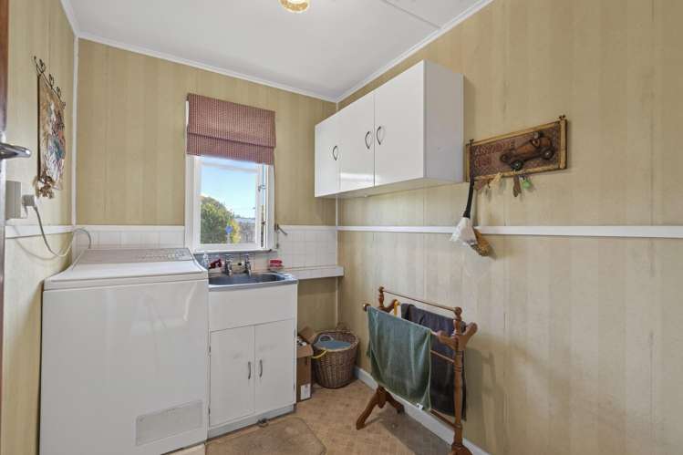 85 Queen Street Waitara_19
