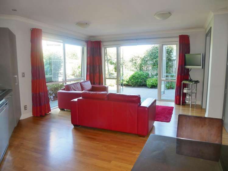 543 Harewood Rd Harewood_5