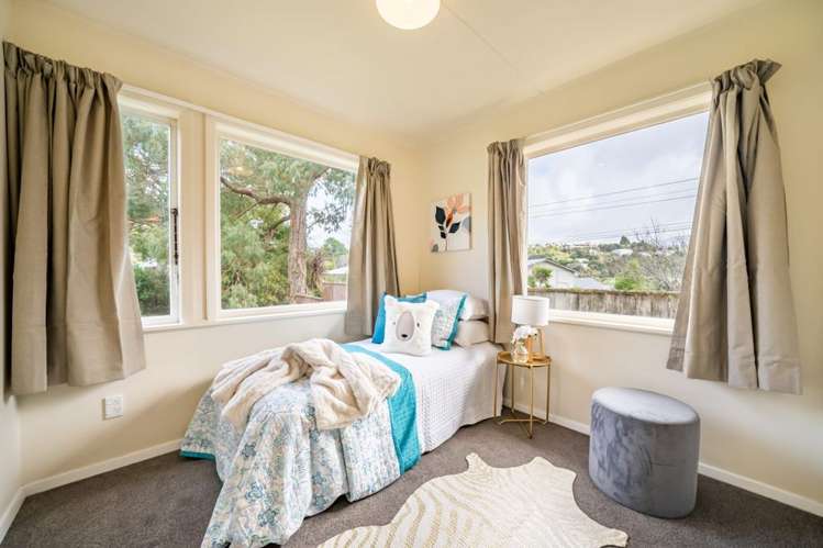 10 James Grove Stokes Valley_11