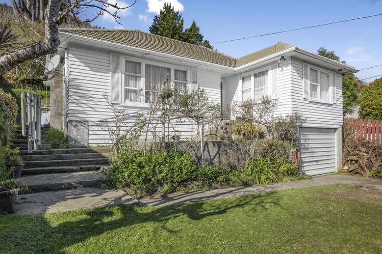 87 Coast Road Wainuiomata_9