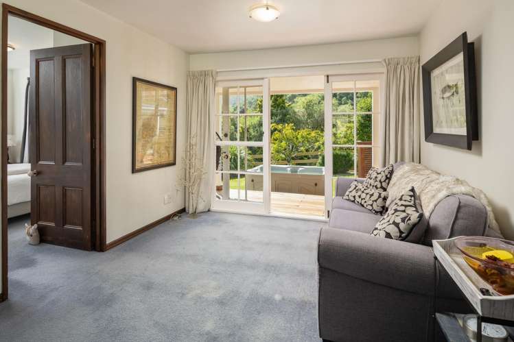 8 and 8a Angle Street Picton_17