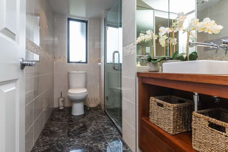 395 Marshland Road Marshland_39