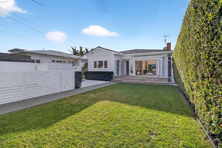 46 Dignan Street Point Chevalier_14