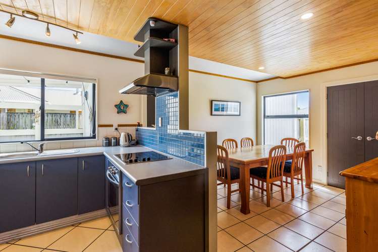 13 Marram Way Peka Peka_14