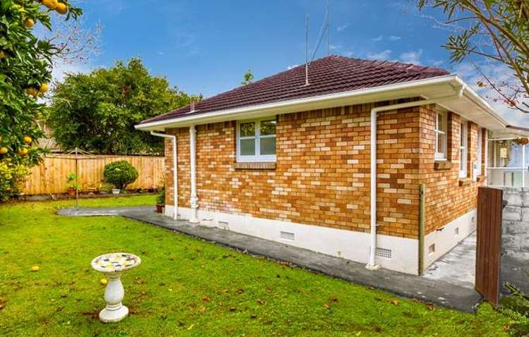 7/17 Kings Road Panmure_1