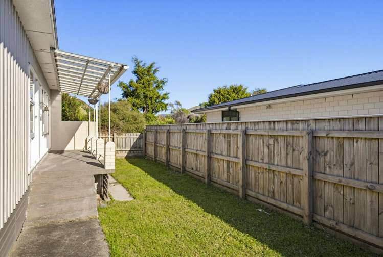1 Matuhi Street Waikanae_32