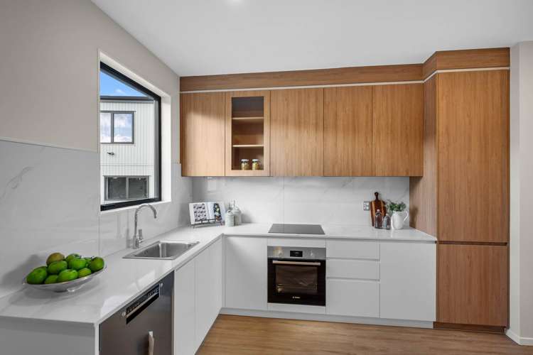 19/929-933 East Coast Road Torbay_2