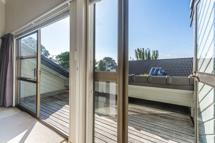1/8a West Lynn Road Titirangi_11